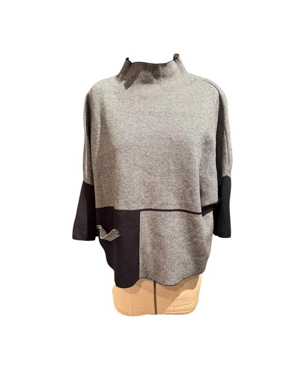 Joseph Ribkoff Gray and Black Colorblock Sweater Poncho